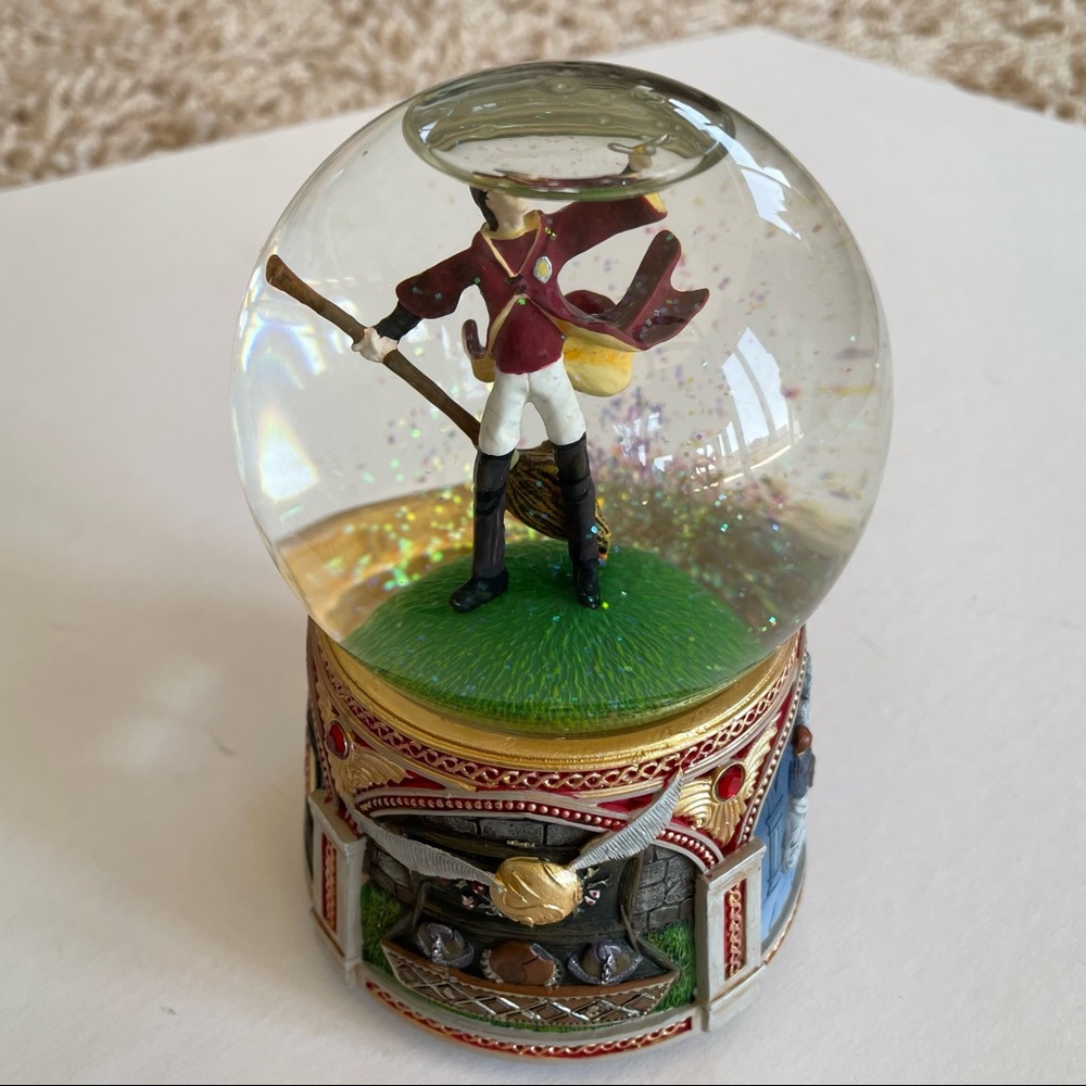 RARE Harry Potter San Francisco Music Box Snow Globe